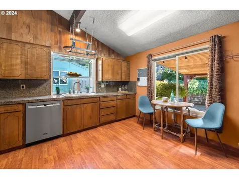 1624 Nw 13th Street Gresham OR 97030