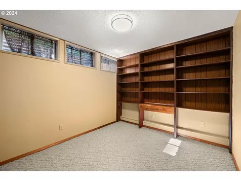 1624 Nw 13th Street Gresham OR 97030