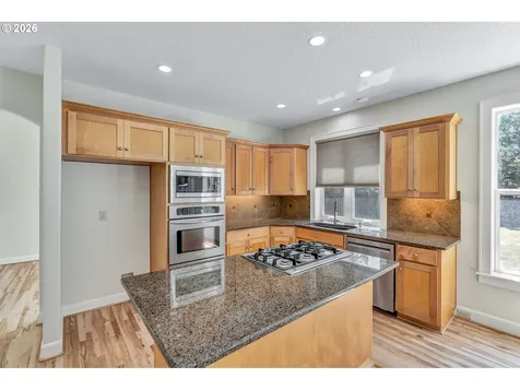 1018 34th Place Forest Grove OR 97116