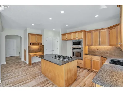 1018 34th Place Forest Grove OR 97116