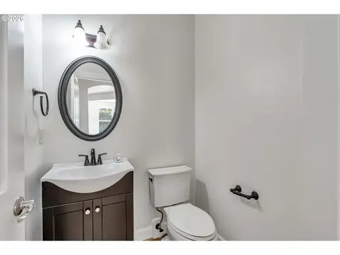1018 34th Place Forest Grove OR 97116