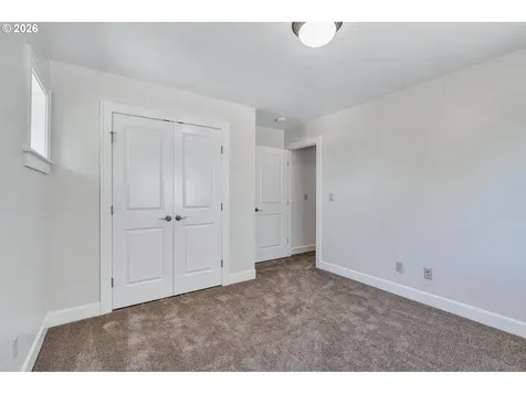 1018 34th Place Forest Grove OR 97116