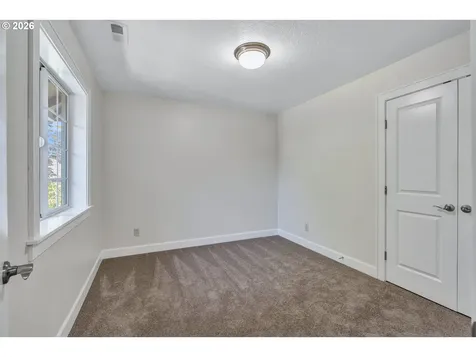 1018 34th Place Forest Grove OR 97116