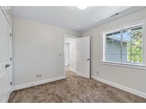 1018 34th Place Forest Grove OR 97116