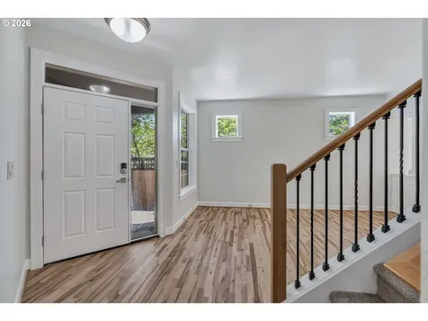 1018 34th Place Forest Grove OR 97116