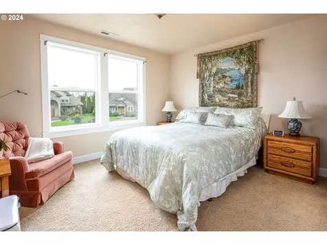 1214 Spyglass Court Creswell OR 97426