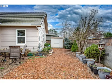 1214 Spyglass Court Creswell OR 97426