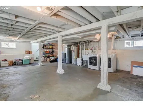 8205 N Dwight Avenue Portland OR 97203