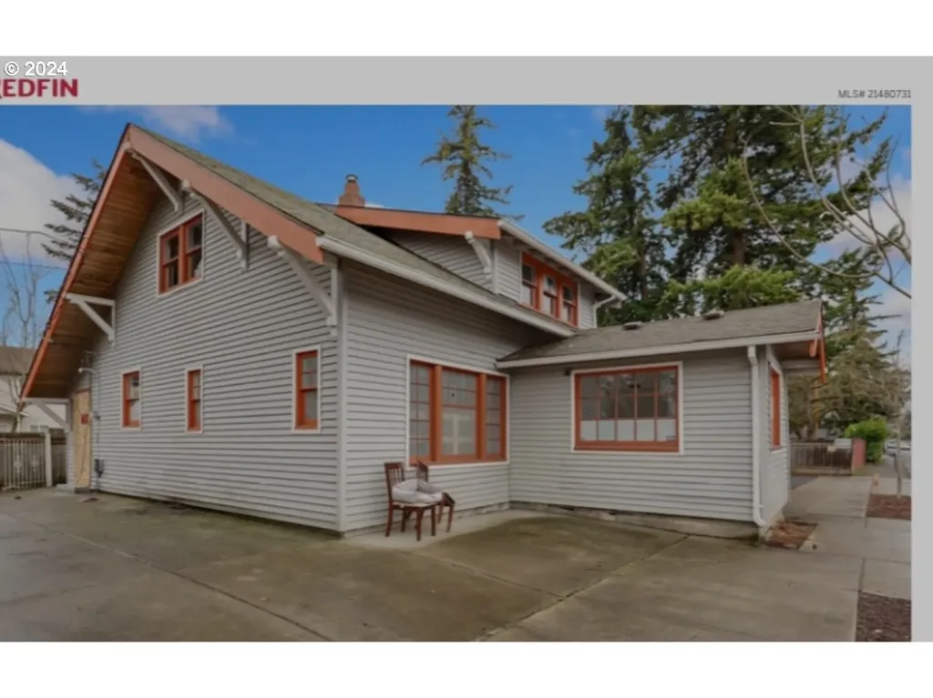 2231 Se 162nd Avenue Portland OR 97233