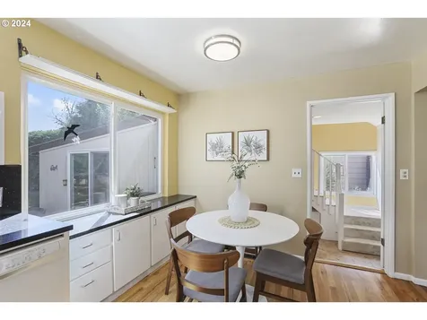 4810 Se 49th Avenue Portland OR 97206