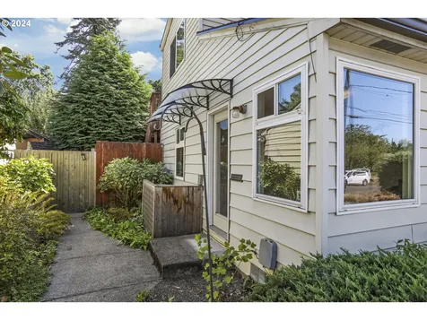 4810 Se 49th Avenue Portland OR 97206