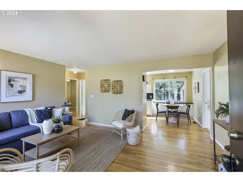 4810 Se 49th Avenue Portland OR 97206