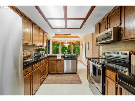 15176 SW Kilchis Court Beaverton OR 97007