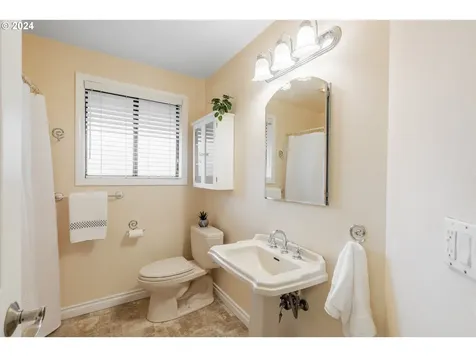 15176 SW Kilchis Court Beaverton OR 97007