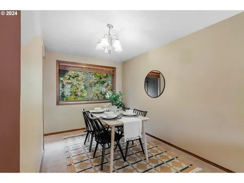 15176 SW Kilchis Court Beaverton OR 97007