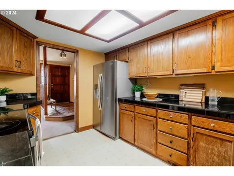 15176 SW Kilchis Court Beaverton OR 97007