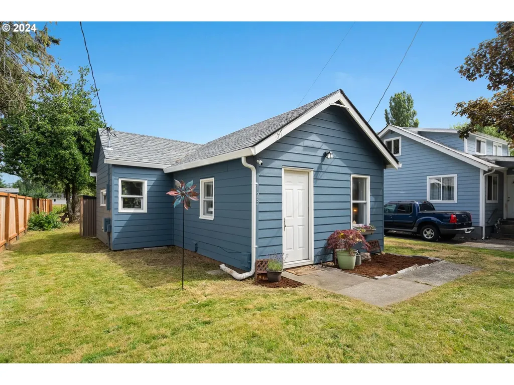 123 Williams Avenue Kelso WA 98626