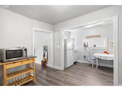 123 Williams Avenue Kelso WA 98626