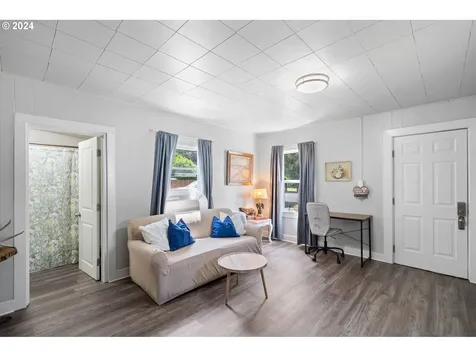 123 Williams Avenue Kelso WA 98626