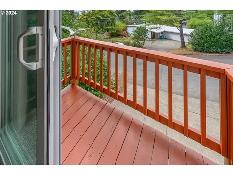 4718 SW Vesta Street Portland OR 97219