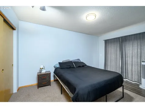 4718 SW Vesta Street Portland OR 97219