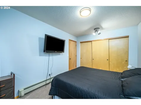 4718 SW Vesta Street Portland OR 97219