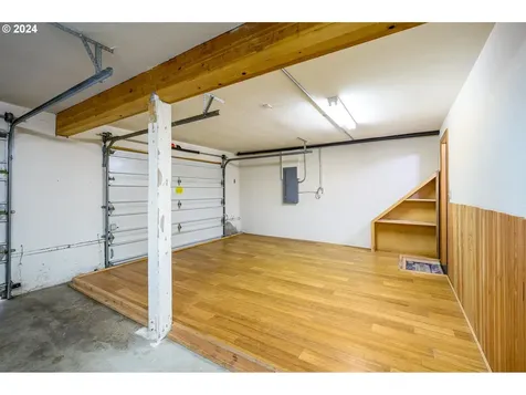 4718 SW Vesta Street Portland OR 97219