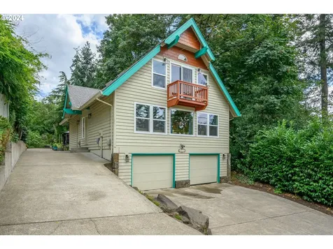 4718 SW Vesta Street Portland OR 97219