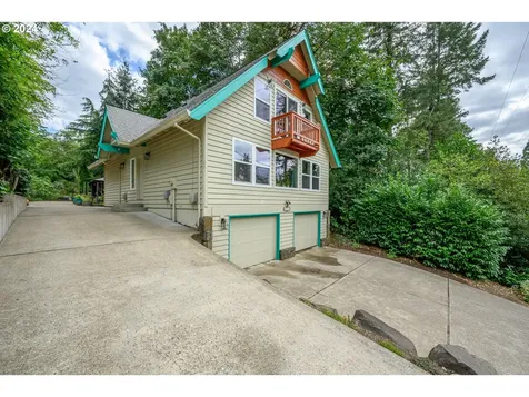 4718 SW Vesta Street Portland OR 97219