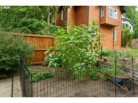4718 SW Vesta Street Portland OR 97219