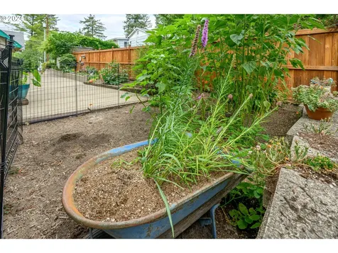 4718 SW Vesta Street Portland OR 97219