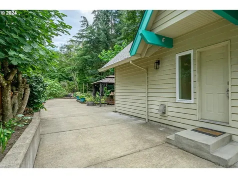 4718 SW Vesta Street Portland OR 97219