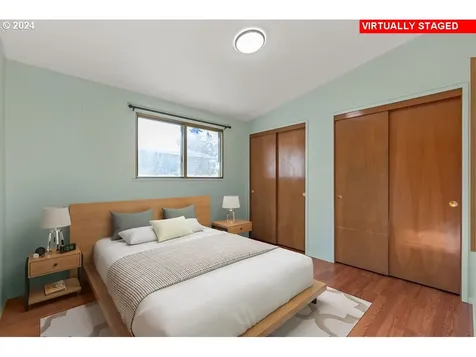 18506 Portland Avenue Gladstone OR 97027