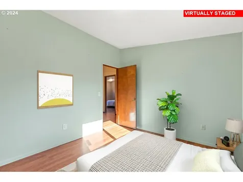 18506 Portland Avenue Gladstone OR 97027