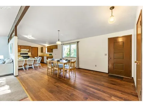 18506 Portland Avenue Gladstone OR 97027