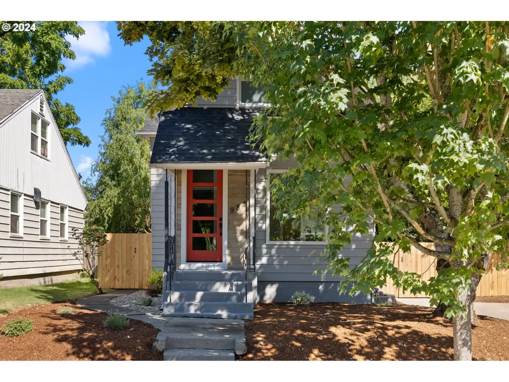 953 Ne Oneonta Street Portland OR 97211
