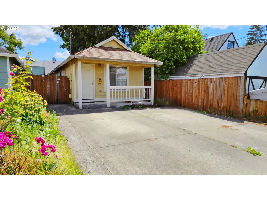 7212 Se Crystal Springs Boulevard Portland OR 97206