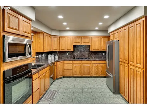 16312 Ne 28th Court Ridgefield WA 98642
