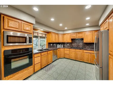 16312 Ne 28th Court Ridgefield WA 98642