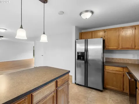 10016 NE 71st Street Vancouver WA 98662