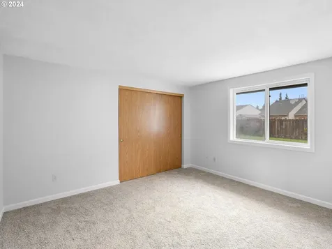 10016 NE 71st Street Vancouver WA 98662