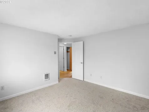 10016 NE 71st Street Vancouver WA 98662