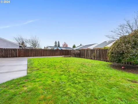 10016 NE 71st Street Vancouver WA 98662