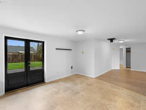 10016 NE 71st Street Vancouver WA 98662