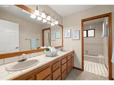 17154 Nw Woodmere Court Beaverton OR 97006