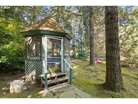 17154 Nw Woodmere Court Beaverton OR 97006