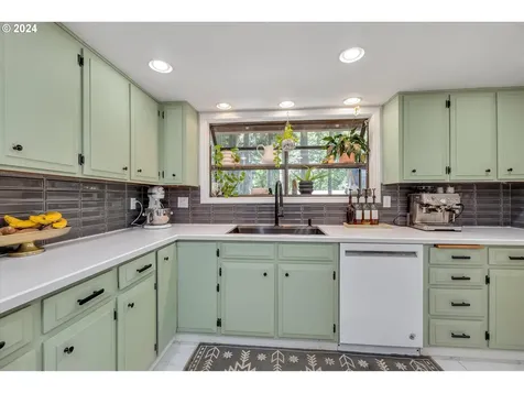 19301 Se Debora Drive Damascus OR 97089