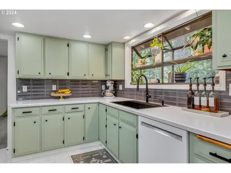 19301 Se Debora Drive Damascus OR 97089