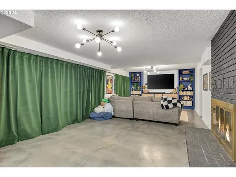 19301 Se Debora Drive Damascus OR 97089