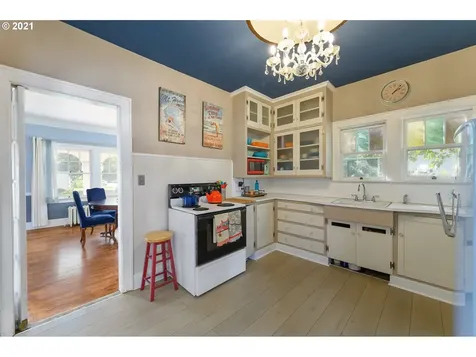 316 Se Court Street Dallas OR 97338